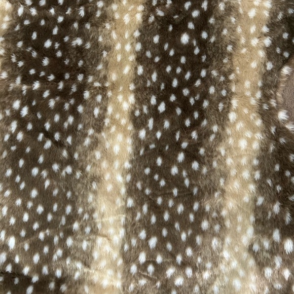 NWOT Faux Deer Tree Skirt - Picture 2 of 6